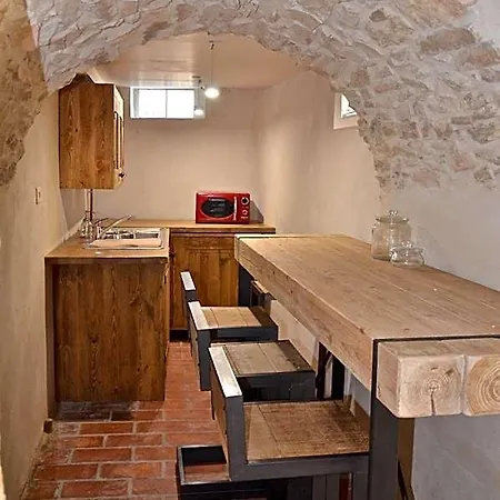 Locus Amoenus 3* Lirac