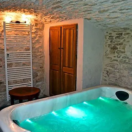 Locus Amoenus 3*