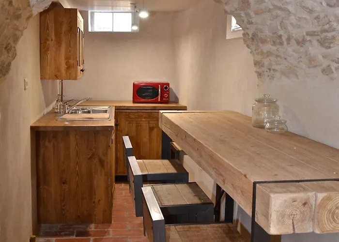 Locus Amoenus Bed & Breakfast 3*