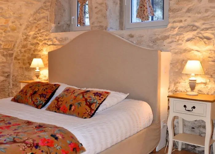 Alojamento de Acomodação e Pequeno-almoço Locus Amoenus Lirac